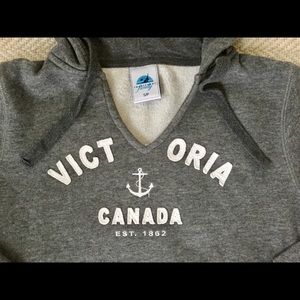 Perfect  Victoria CANADA hoodie sweatshirt small
